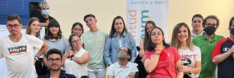 Fiesta de fin de curso en el Viernes Joven de ASPAYM Castilla y León