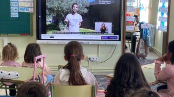 Alumnos durante el taller Ponte en mis zapatos